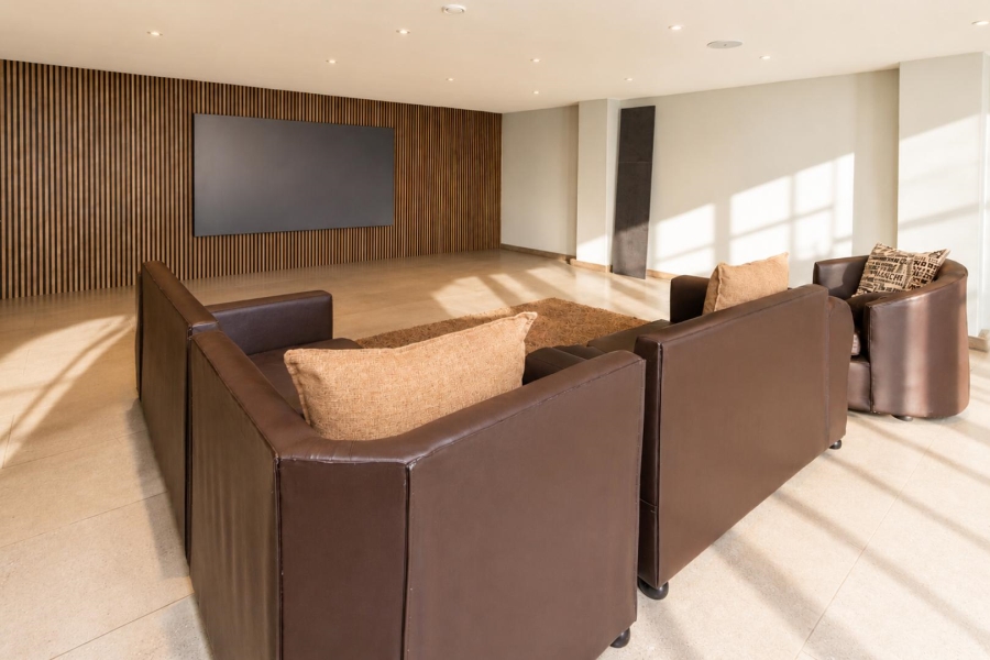 6 Bedroom Property for Sale in Birdwood Estate North West